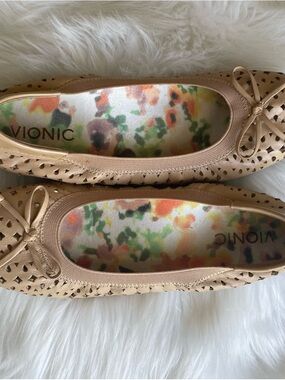 Vionic Ballet Flats
